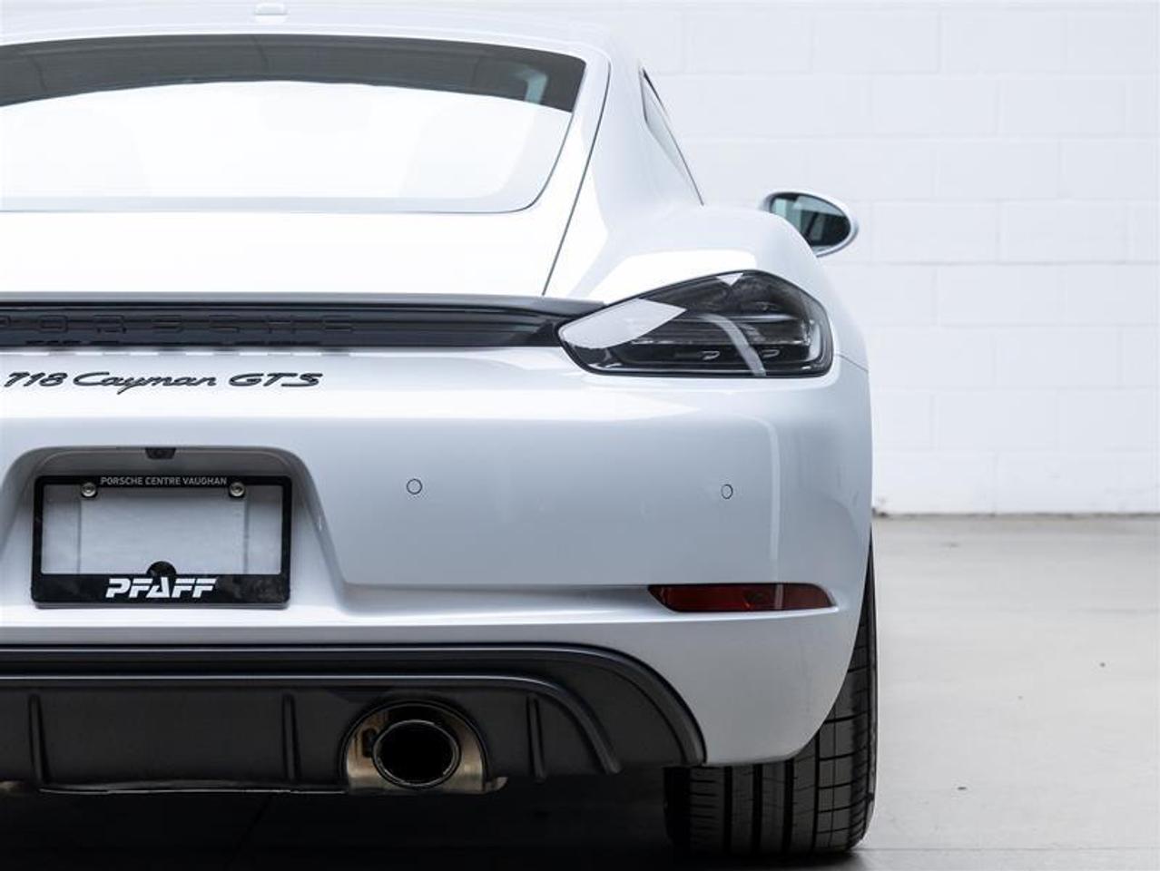 2025 Porsche 718 Cayman  Photo