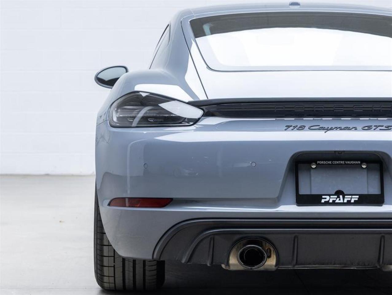 2025 Porsche 718 Cayman  Photo