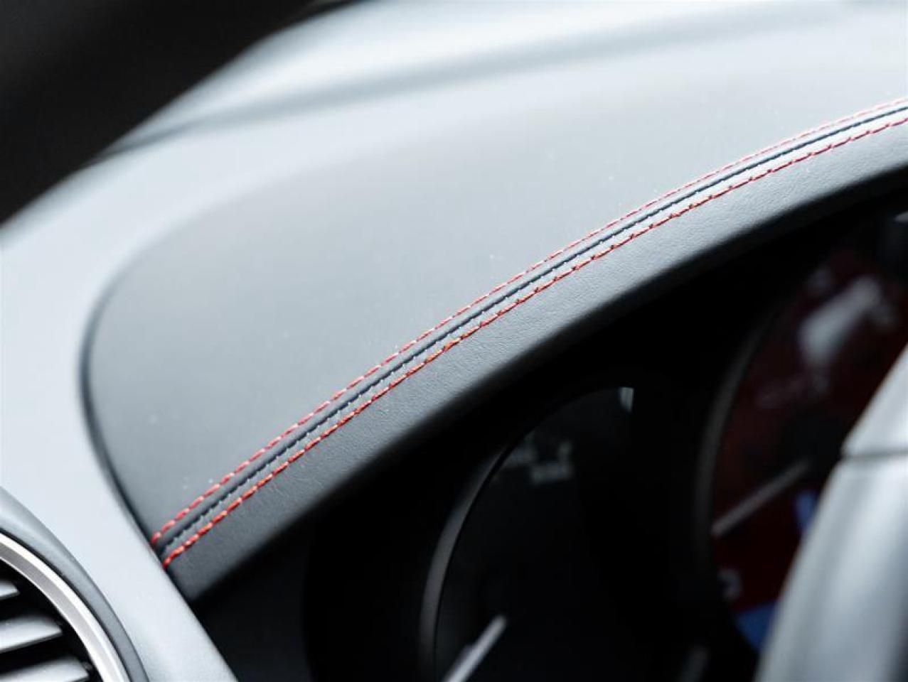 2025 Porsche 718 Cayman  Photo