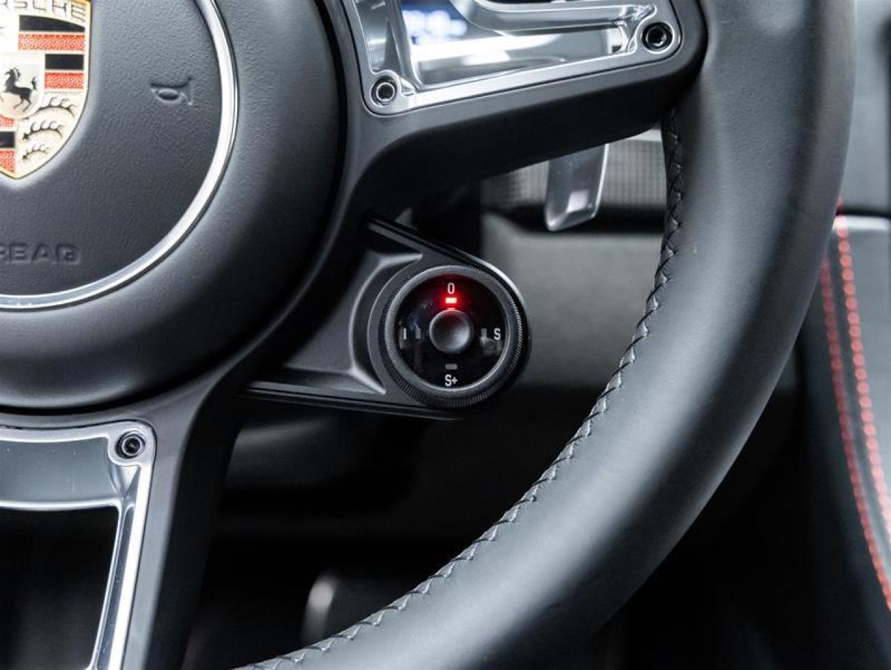 2025 Porsche 718 Cayman  Photo