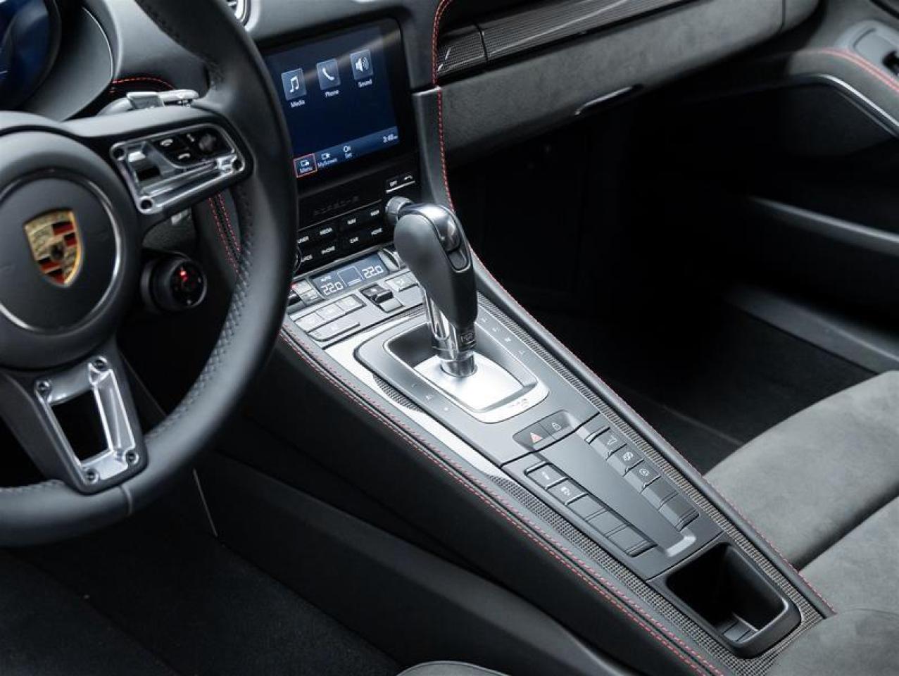 2025 Porsche 718 Cayman  Photo