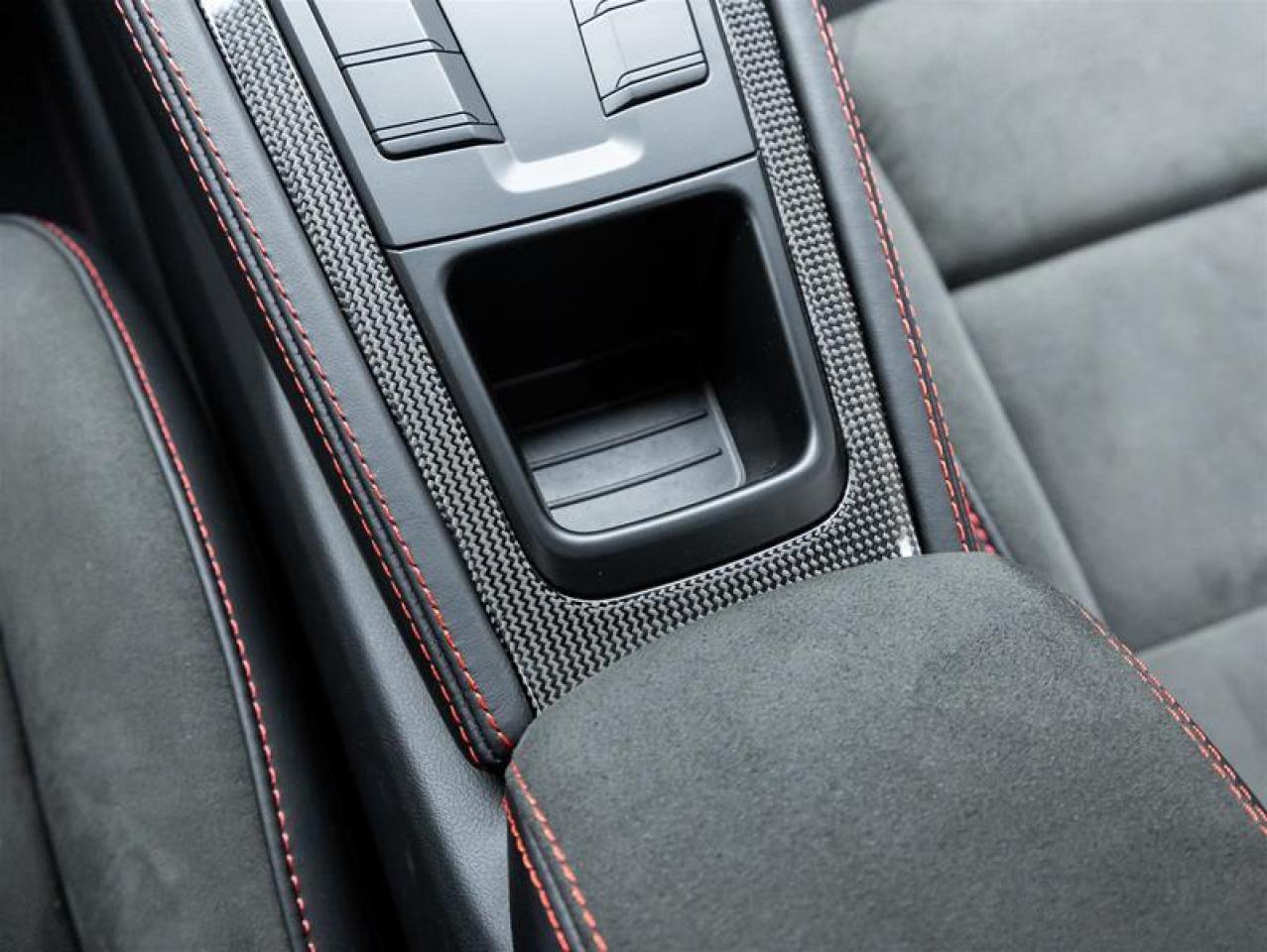 2025 Porsche 718 Cayman  Photo