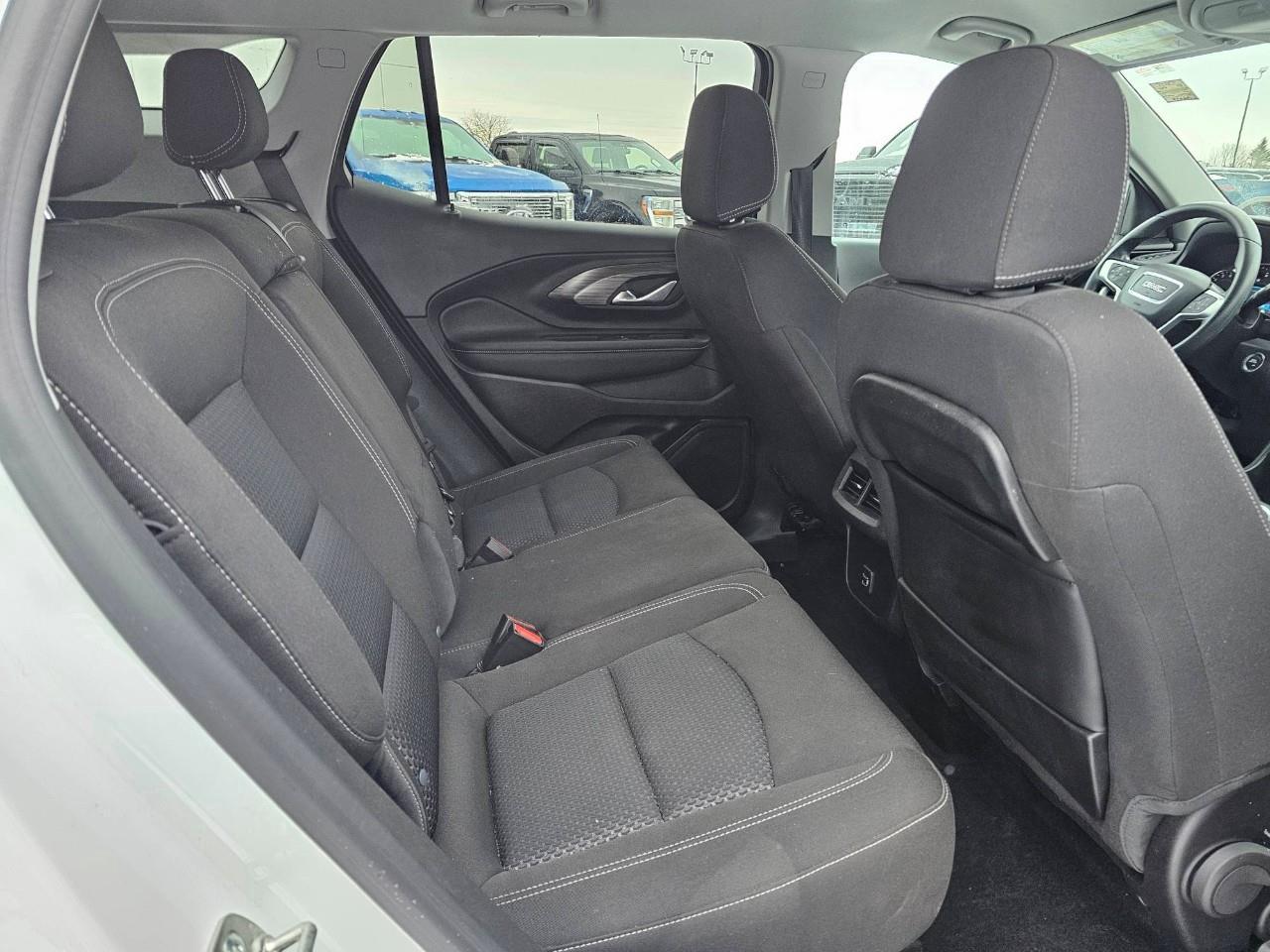 2024 GMC Terrain SLE 4dr All-Wheel Drive Photo