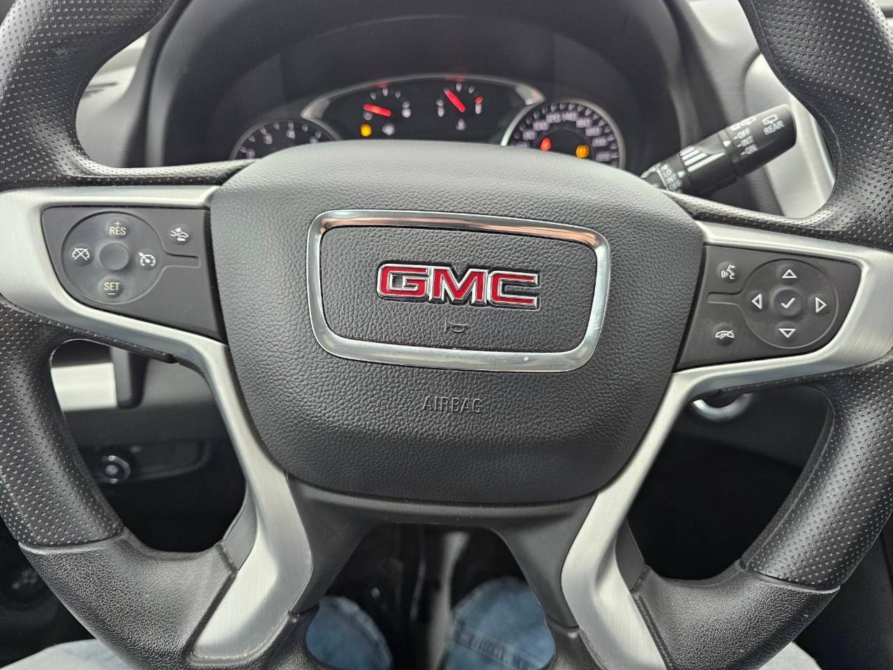 2024 GMC Terrain SLE 4dr All-Wheel Drive Photo