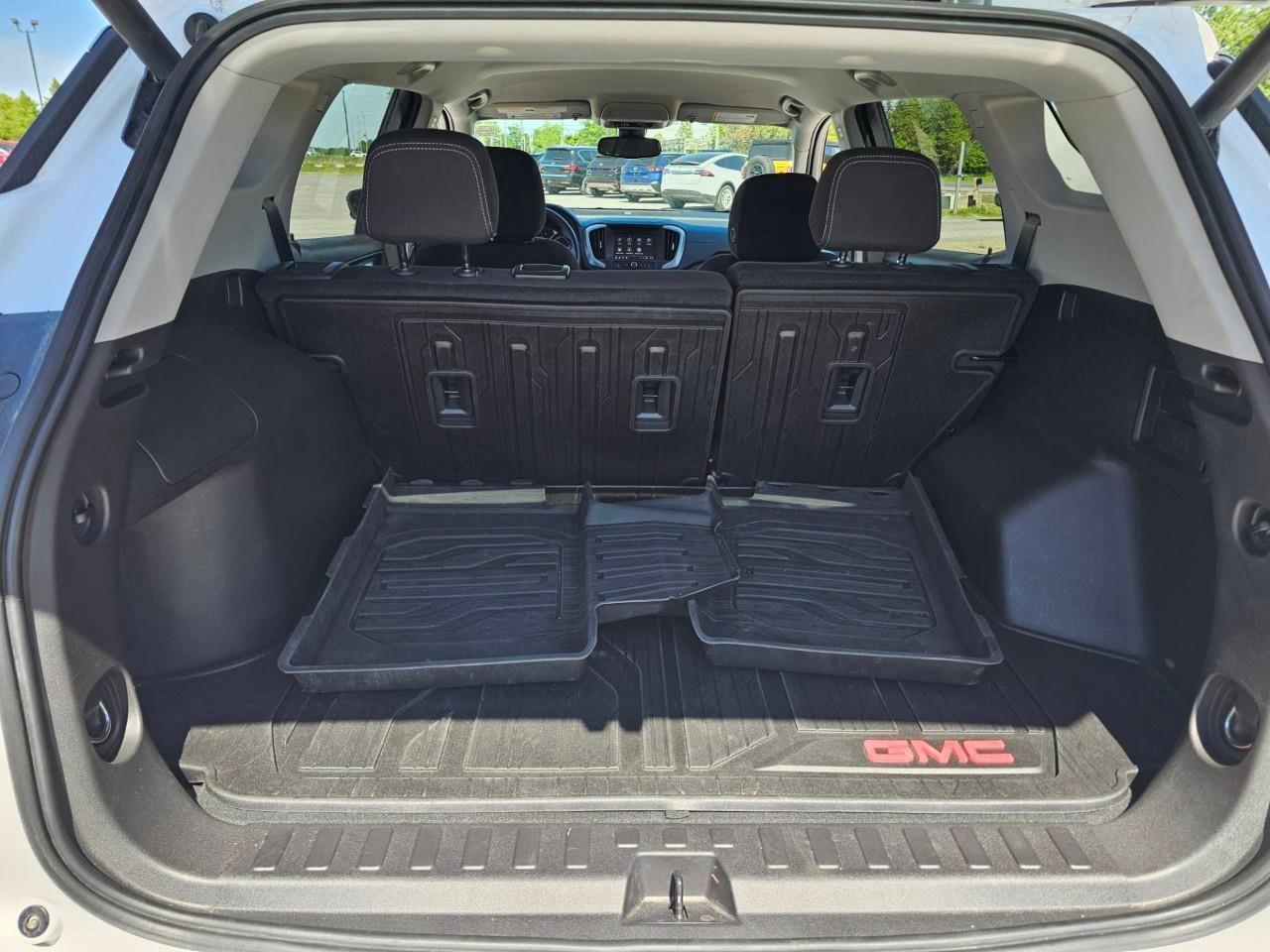 2024 GMC Terrain SLE 4dr All-Wheel Drive Photo