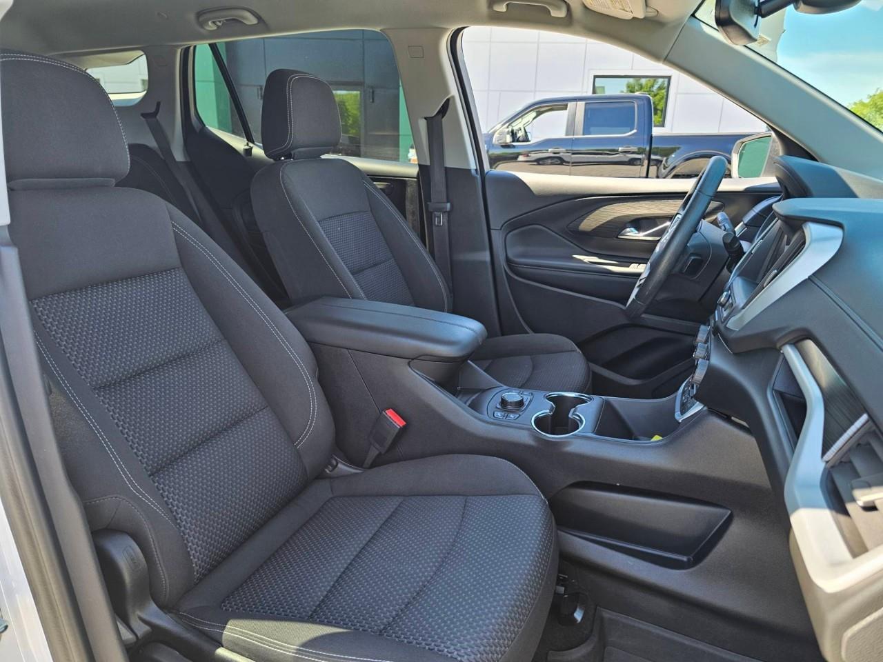 2024 GMC Terrain SLE 4dr All-Wheel Drive Photo