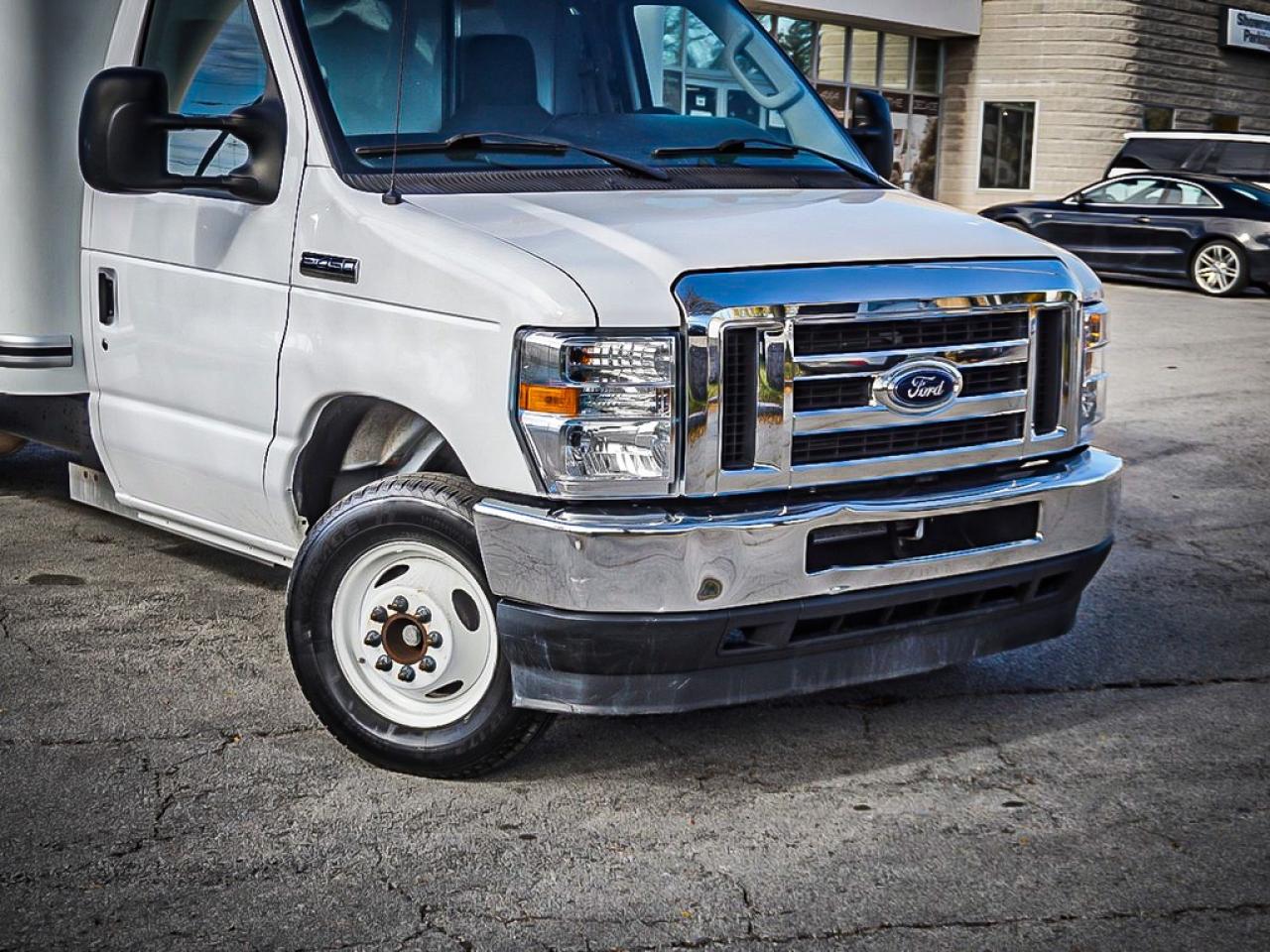 2021 Ford E-Series Cutaway  Photo