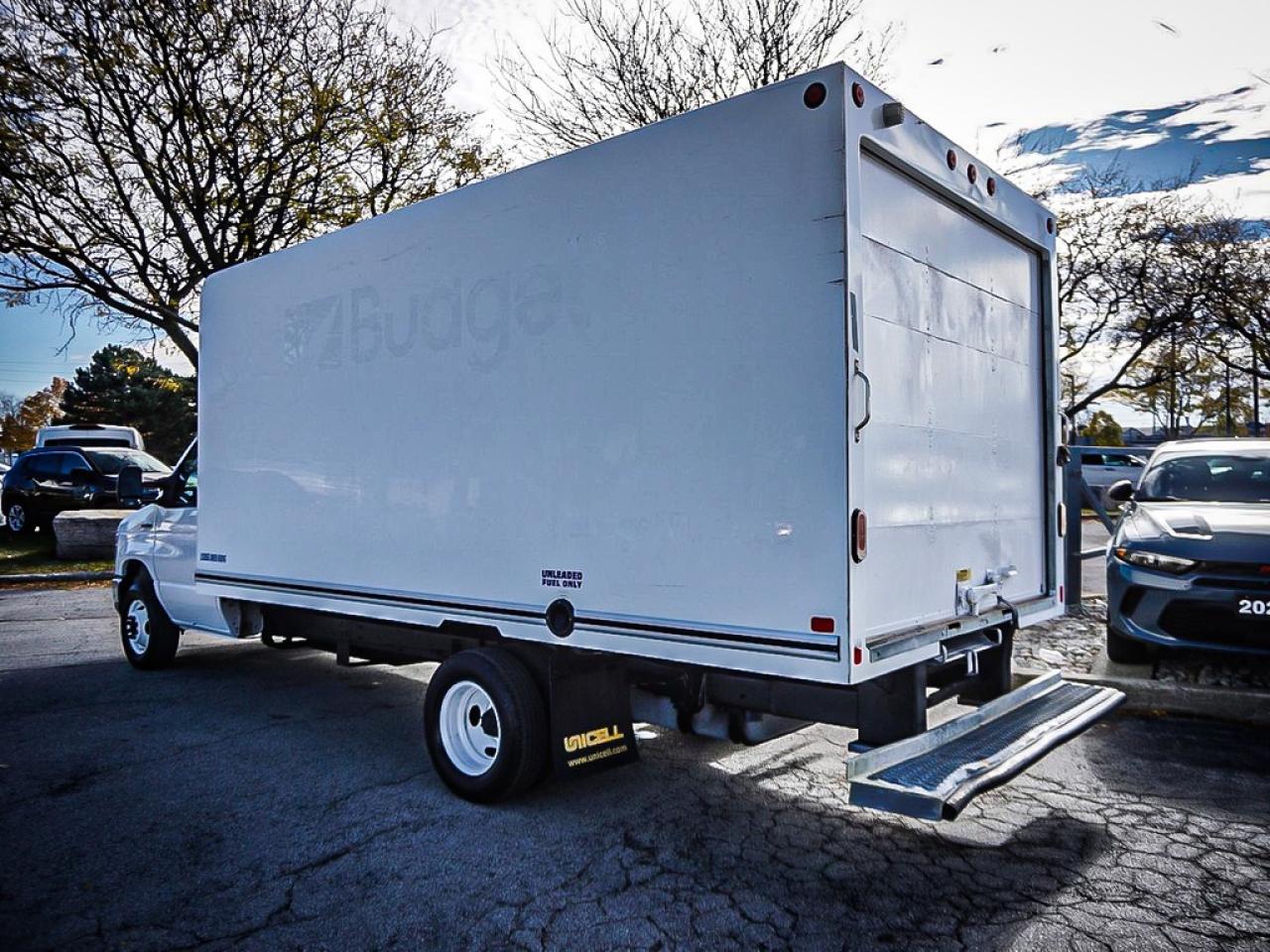 2021 Ford E-Series Cutaway  Photo