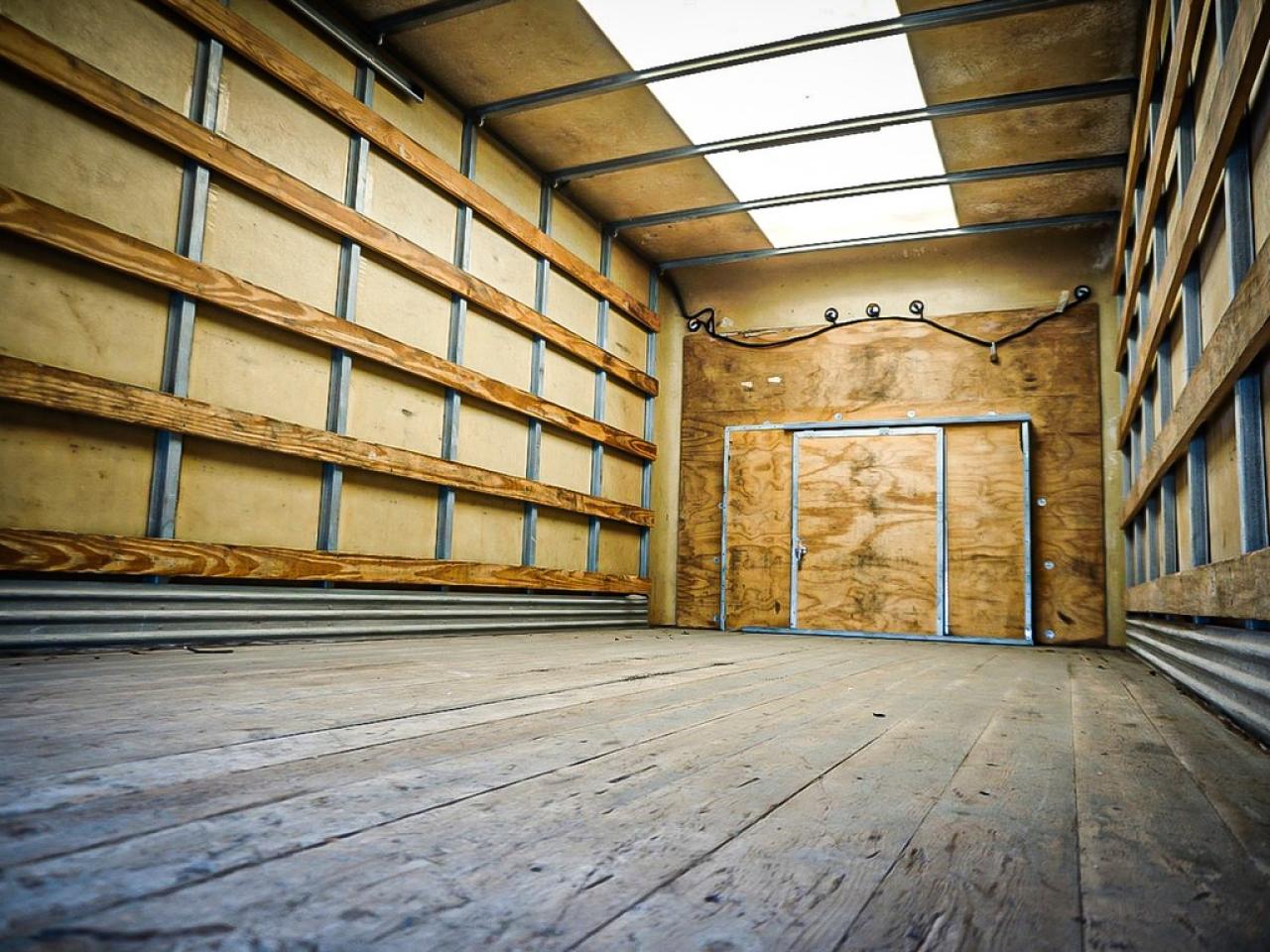 2021 Ford E-Series Cutaway  Photo