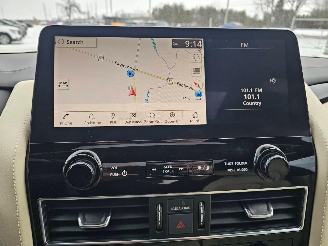 2023 Infiniti QX80 LUXE 8 Passenger 4dr 4x4 Photo