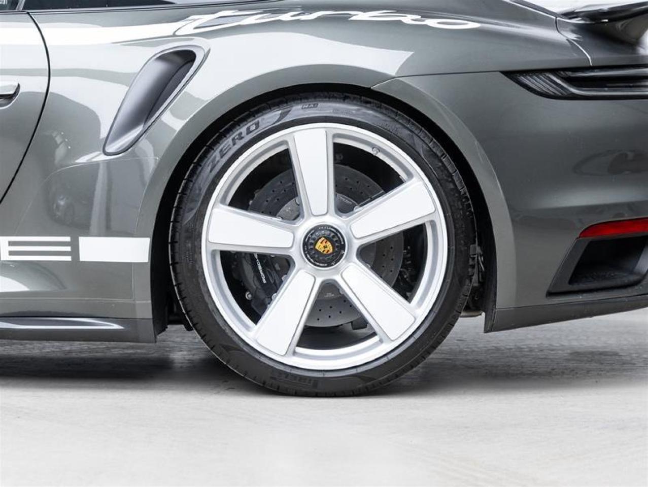 2025 Porsche 911  Photo