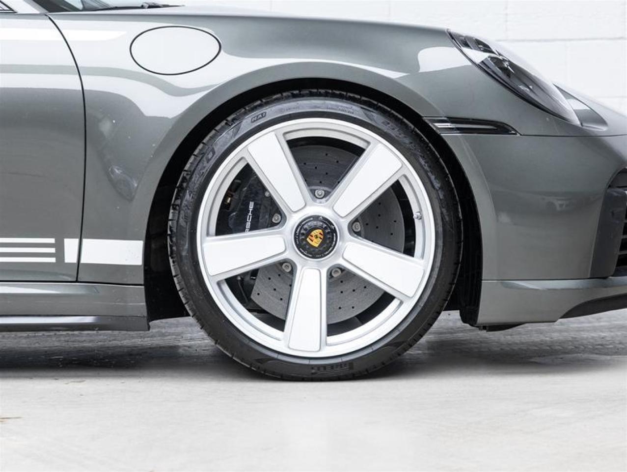 2025 Porsche 911  Photo