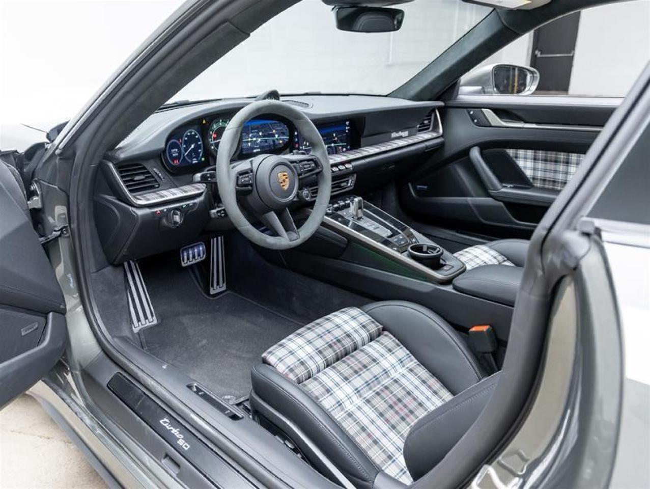 2025 Porsche 911  Photo