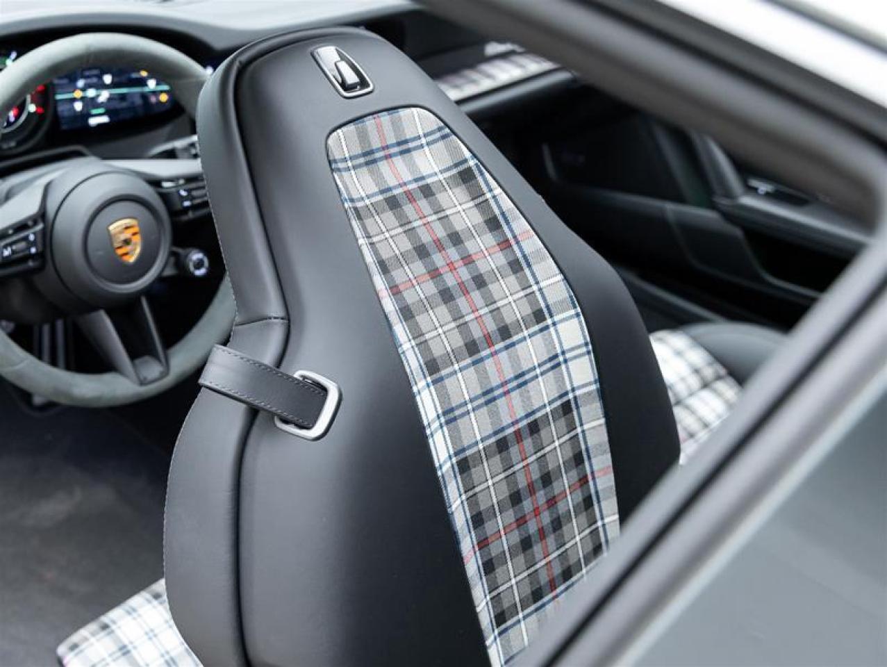 2025 Porsche 911  Photo