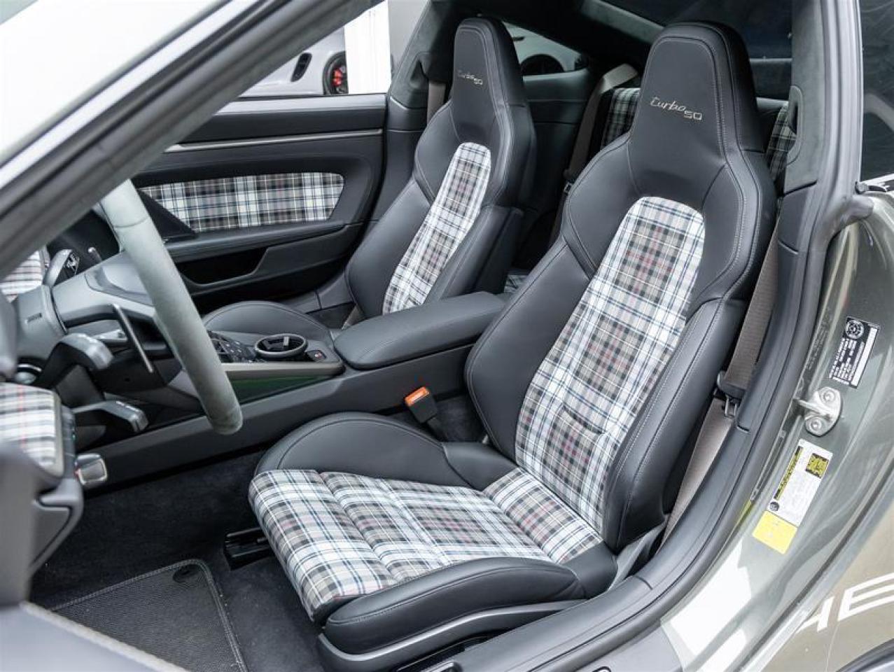 2025 Porsche 911  Photo