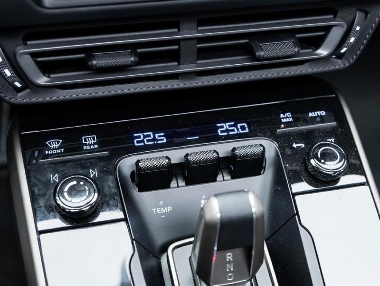 2025 Porsche 911  Photo