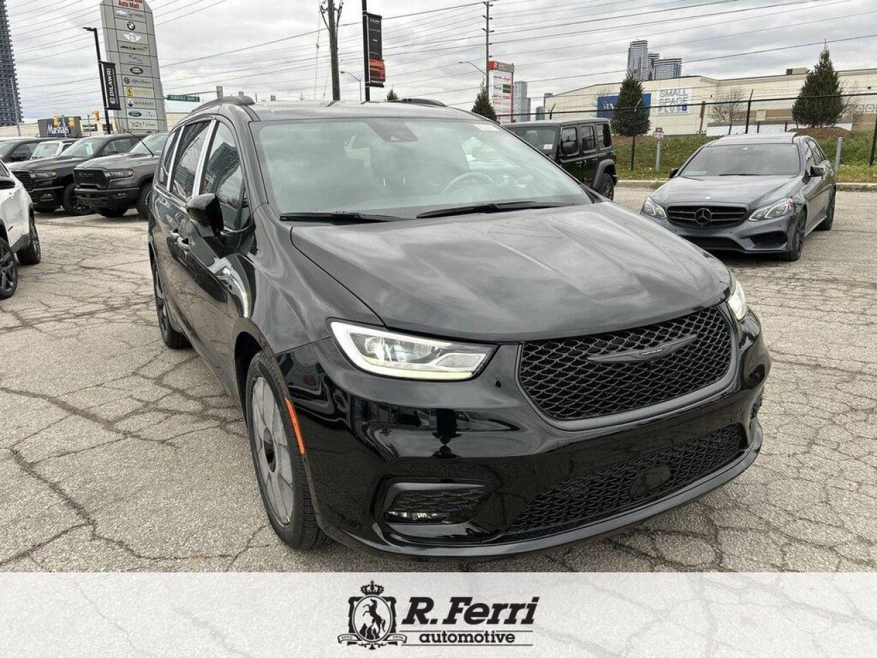 2026 Chrysler Pacifica Select Front-Wheel Drive Passenger Van Photo2