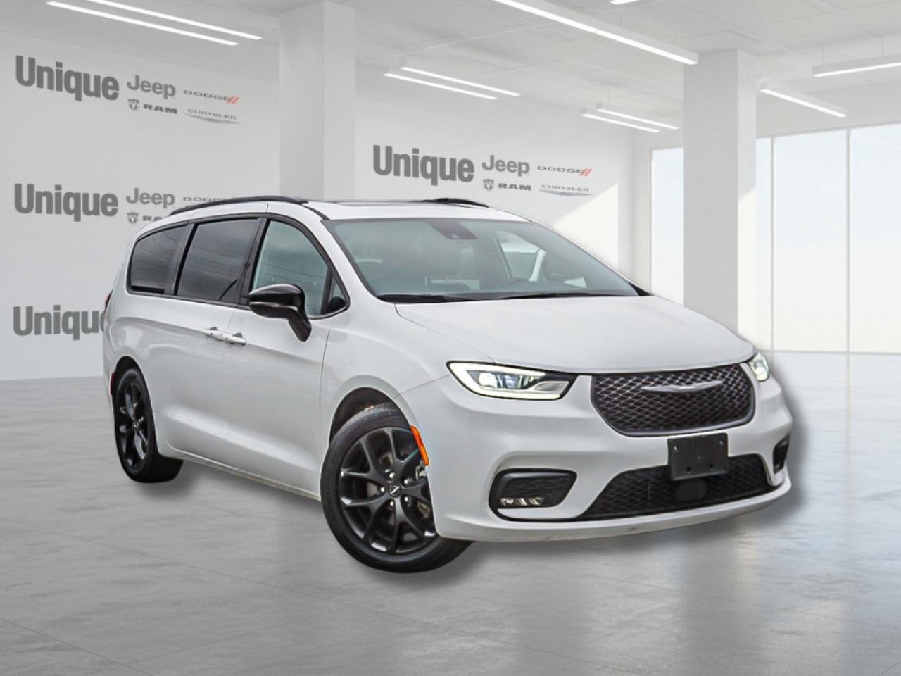 2024 Chrysler Pacifica  Photo