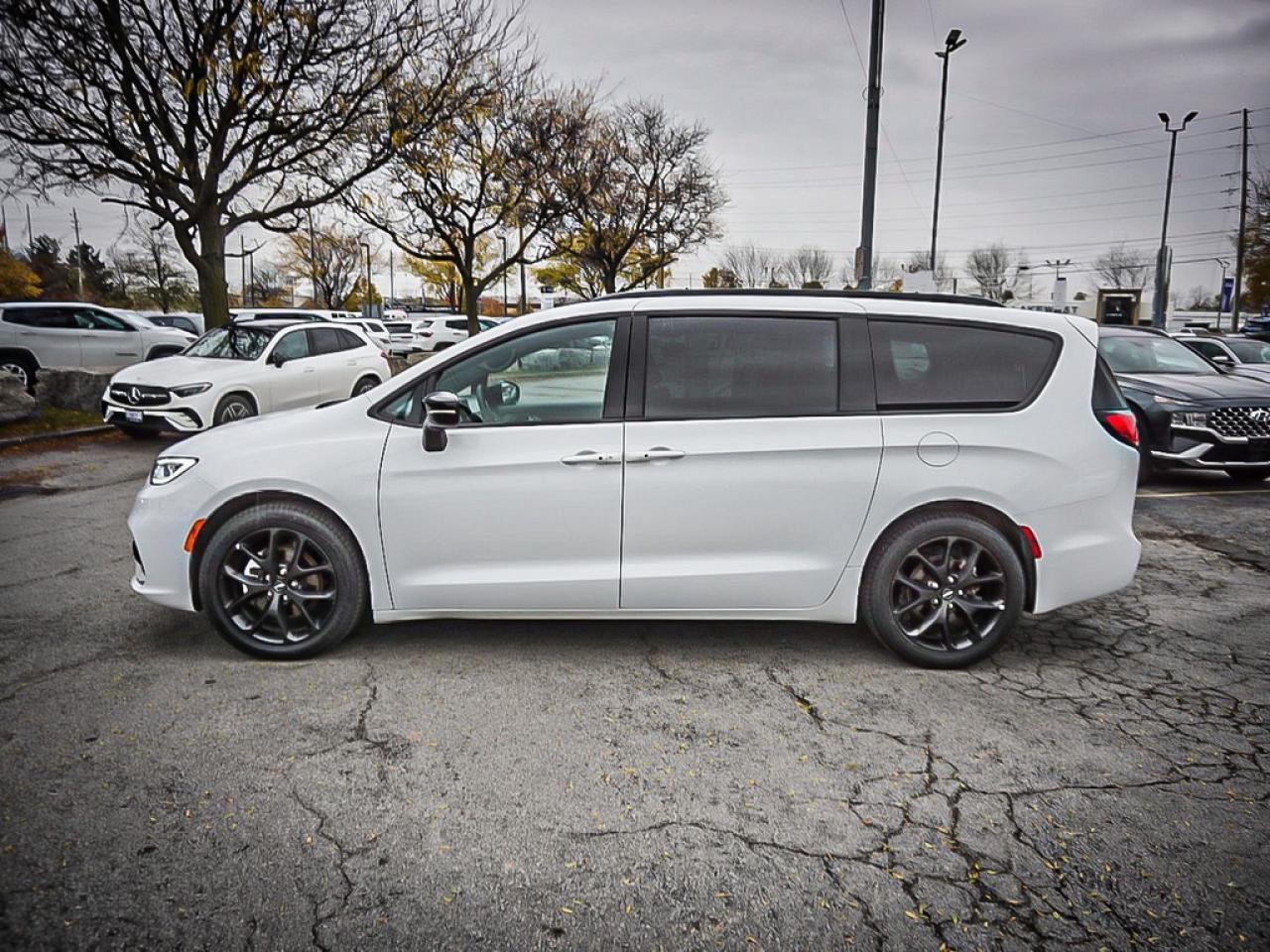 2024 Chrysler Pacifica  Photo