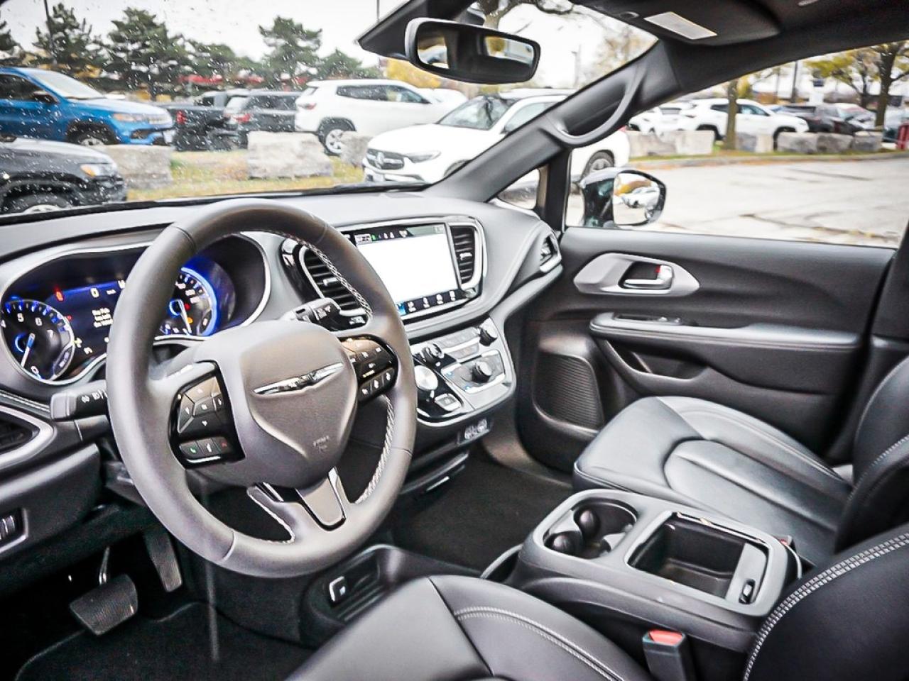 2024 Chrysler Pacifica  Photo