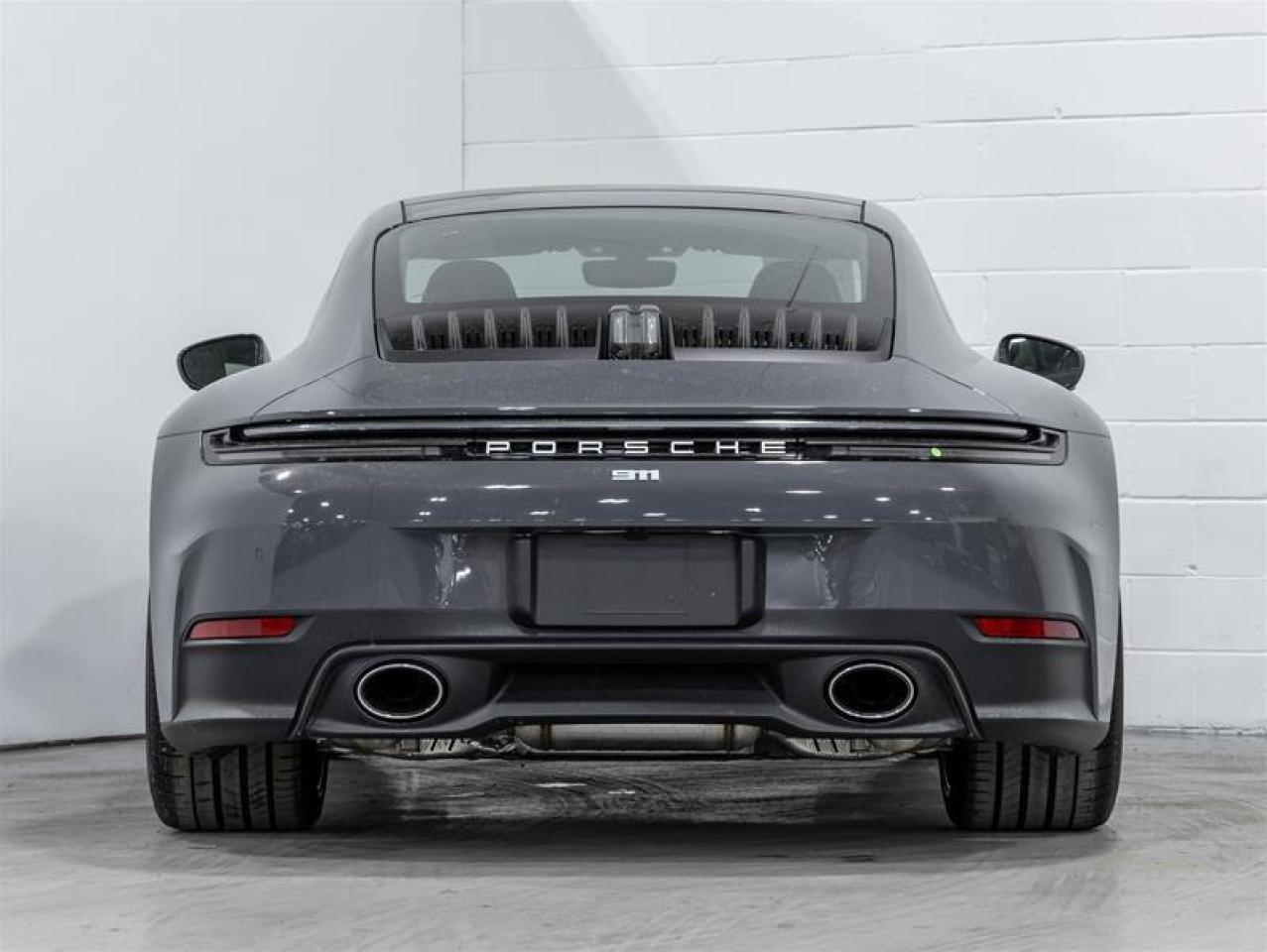 2025 Porsche 911  Photo