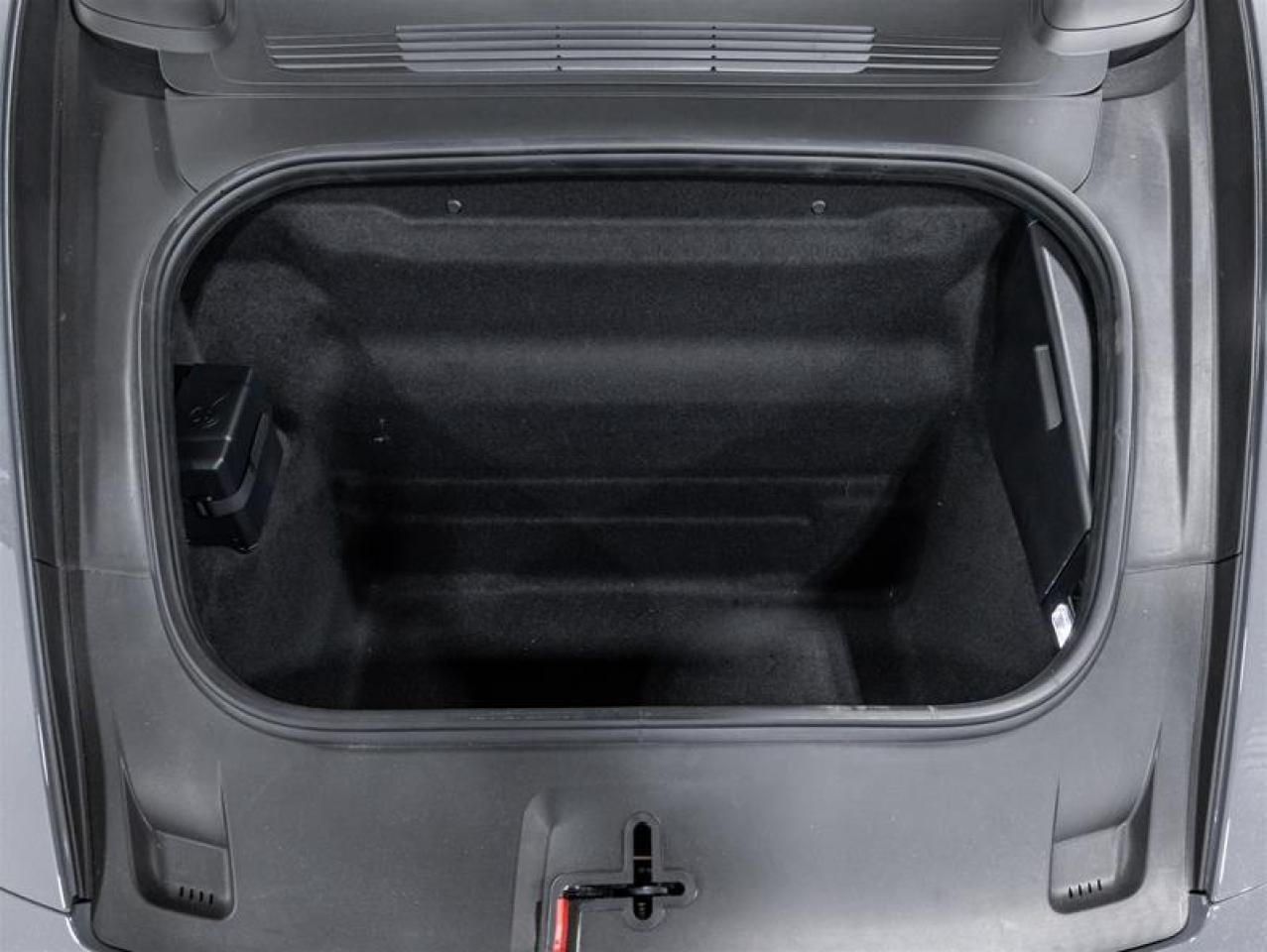 2025 Porsche 911  Photo