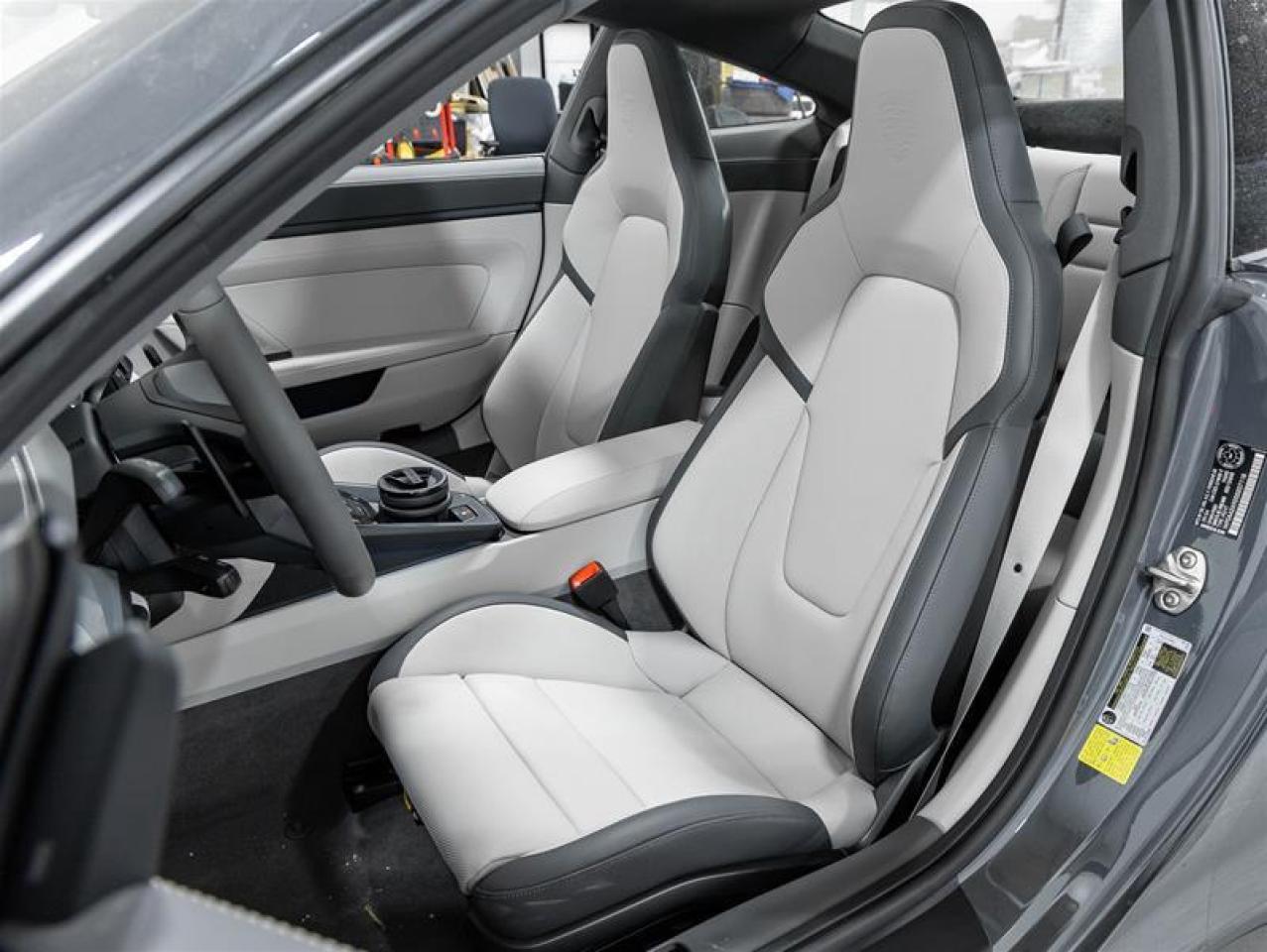 2025 Porsche 911  Photo