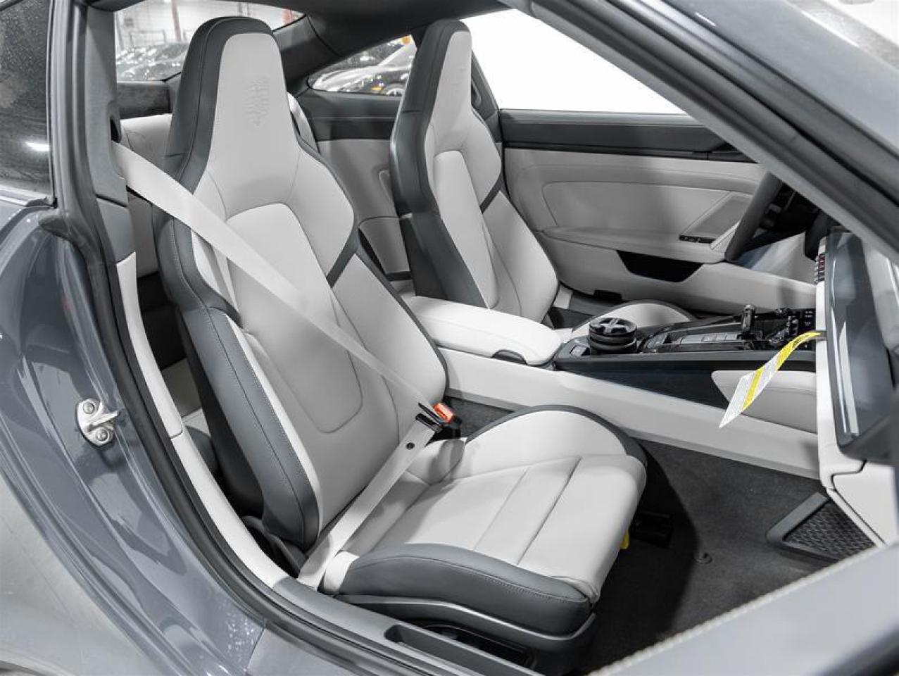 2025 Porsche 911  Photo