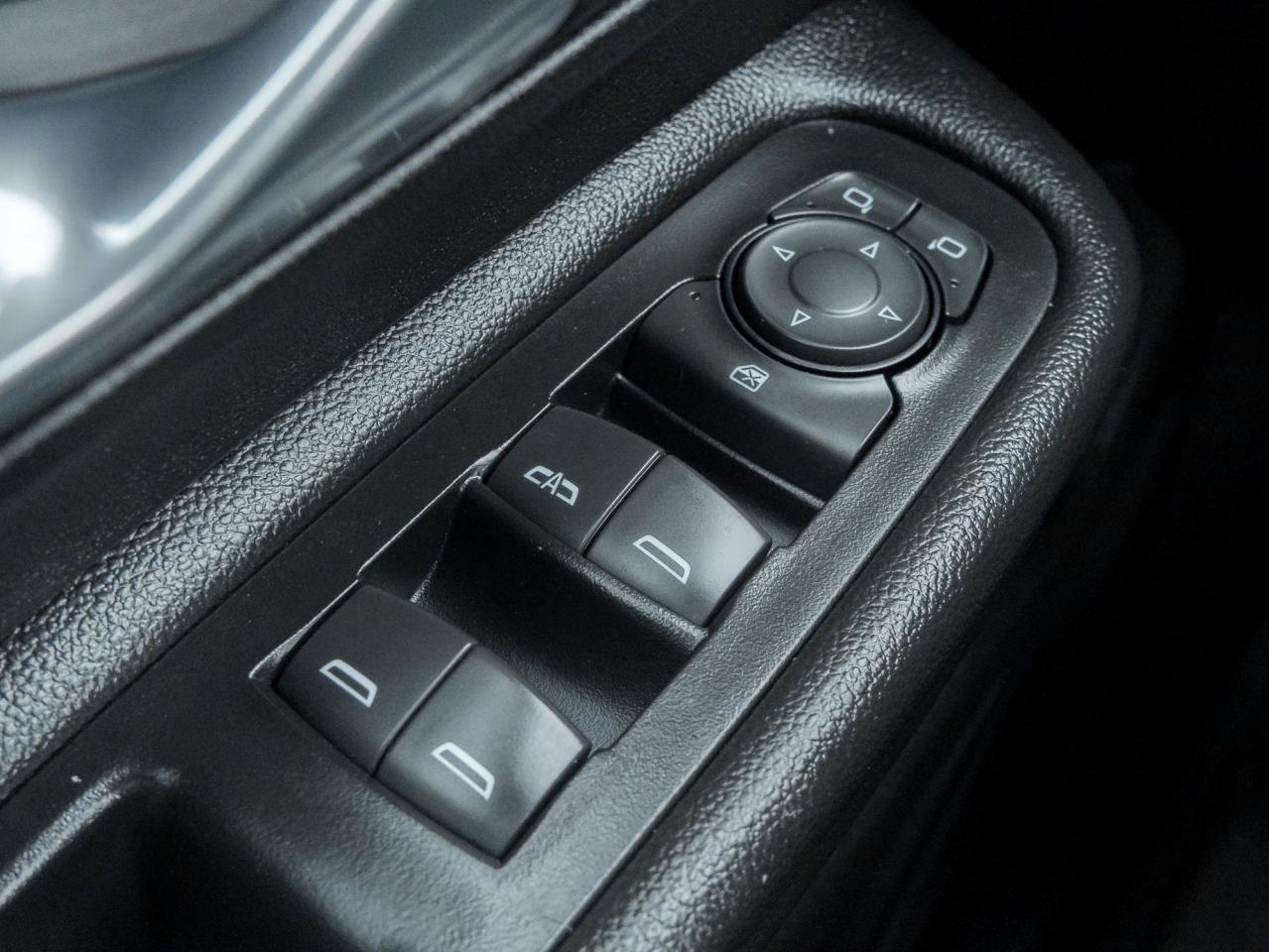 2024 GMC Terrain SLE 4dr All-Wheel Drive Photo