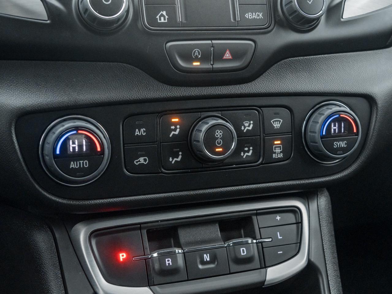 2024 GMC Terrain SLE 4dr All-Wheel Drive Photo