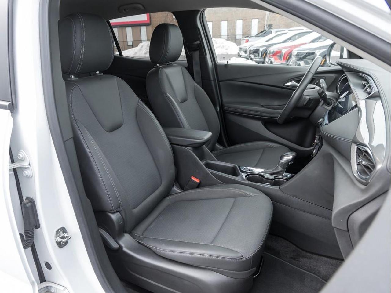 2023 Buick Encore GX Preferred All-Wheel Drive Photo