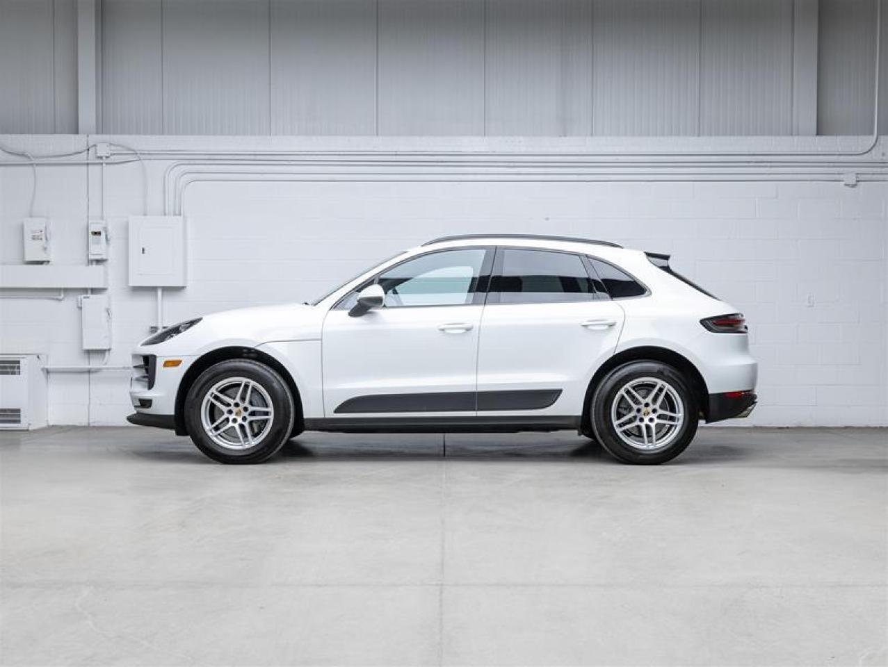 2021 Porsche Macan  Photo