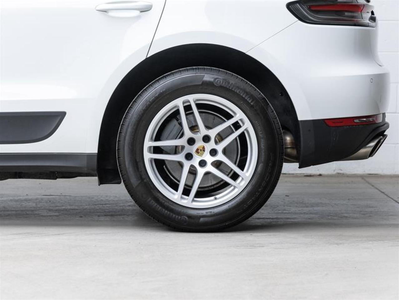 2021 Porsche Macan  Photo