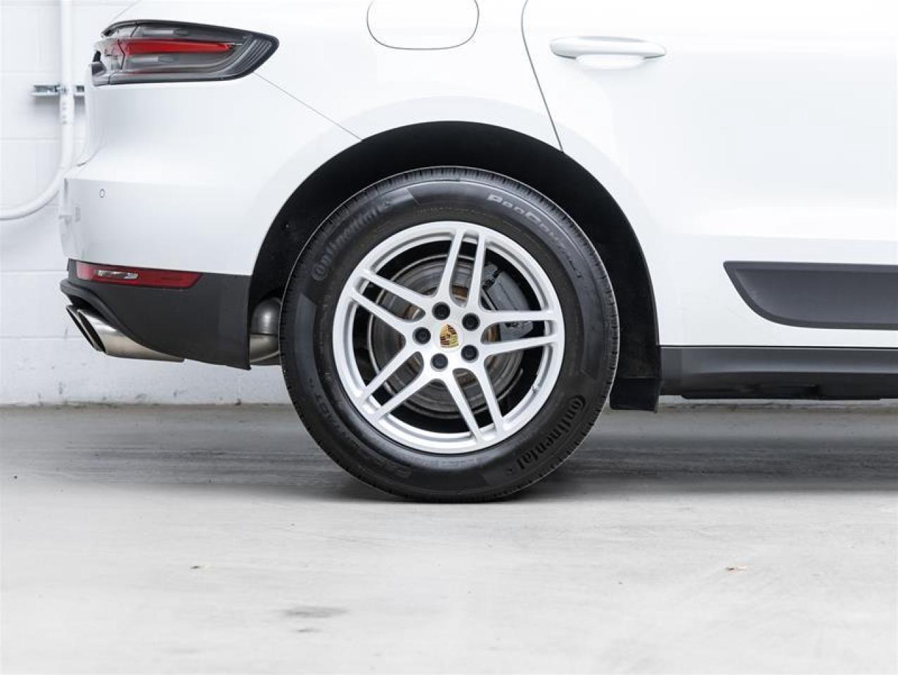 2021 Porsche Macan  Photo