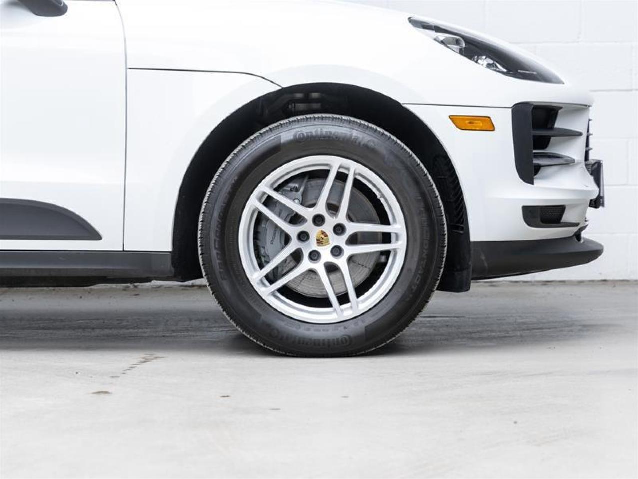 2021 Porsche Macan  Photo