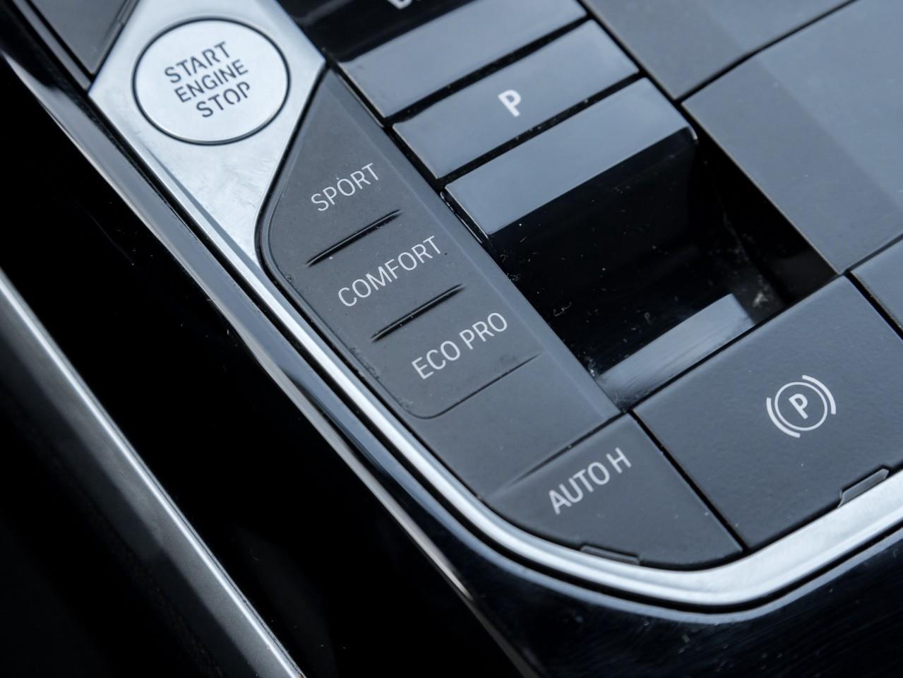 2023 BMW 330 i xDrive 4dr All-Wheel Drive Sedan Photo