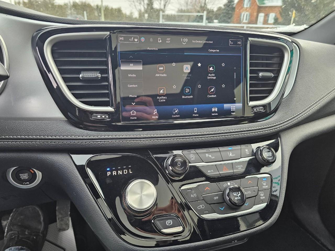 2024 Chrysler Pacifica Touring-L Front-Wheel Drive Passenger Van Photo