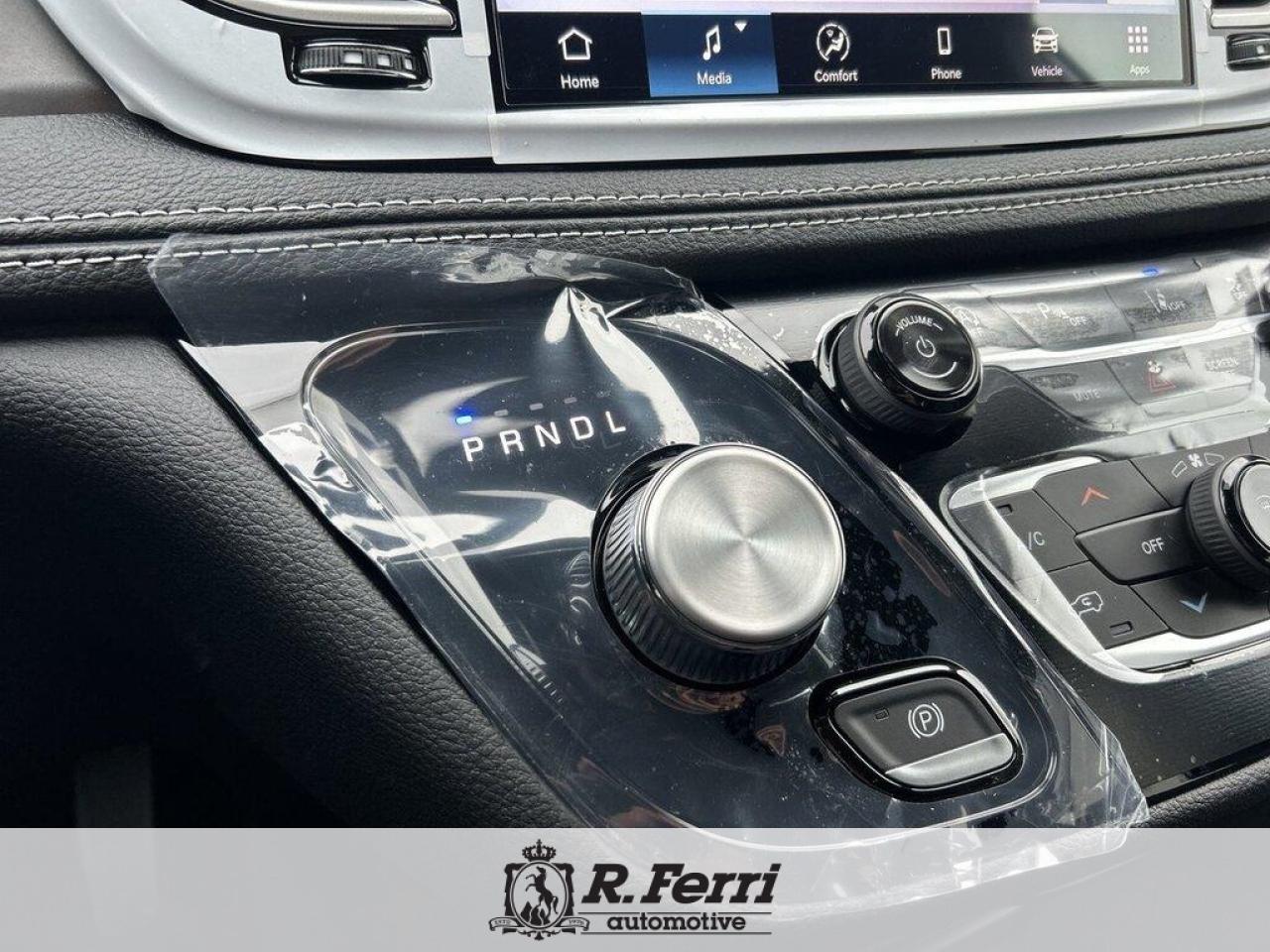 2026 Chrysler Pacifica Select Front-Wheel Drive Passenger Van Photo