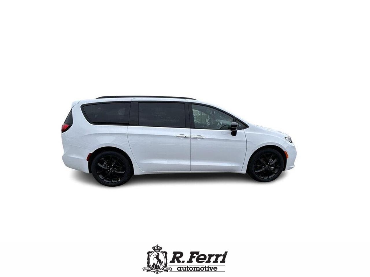 2026 Chrysler Pacifica Select Front-Wheel Drive Passenger Van Photo