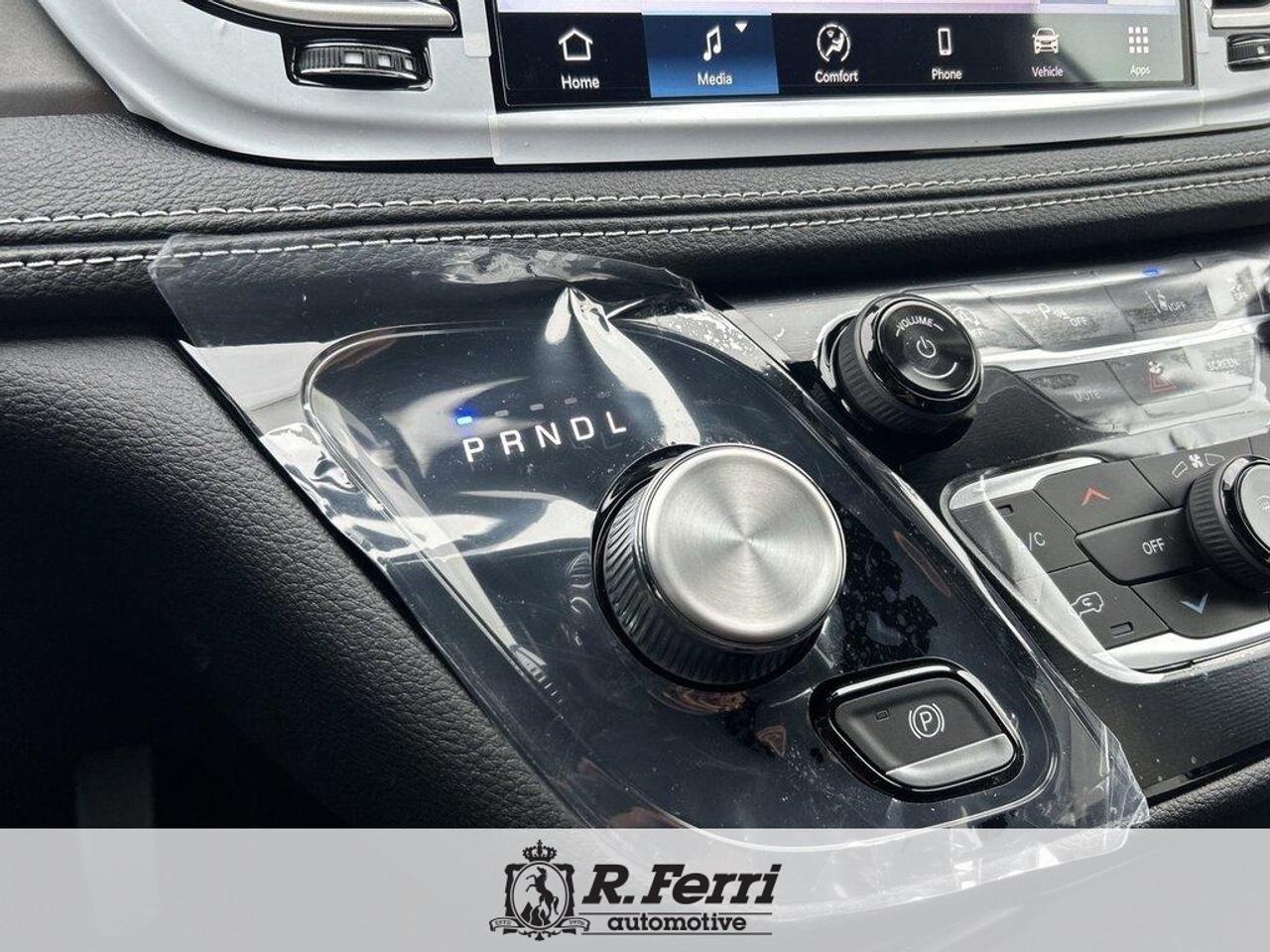 2026 Chrysler Pacifica Select Front-Wheel Drive Passenger Van Photo