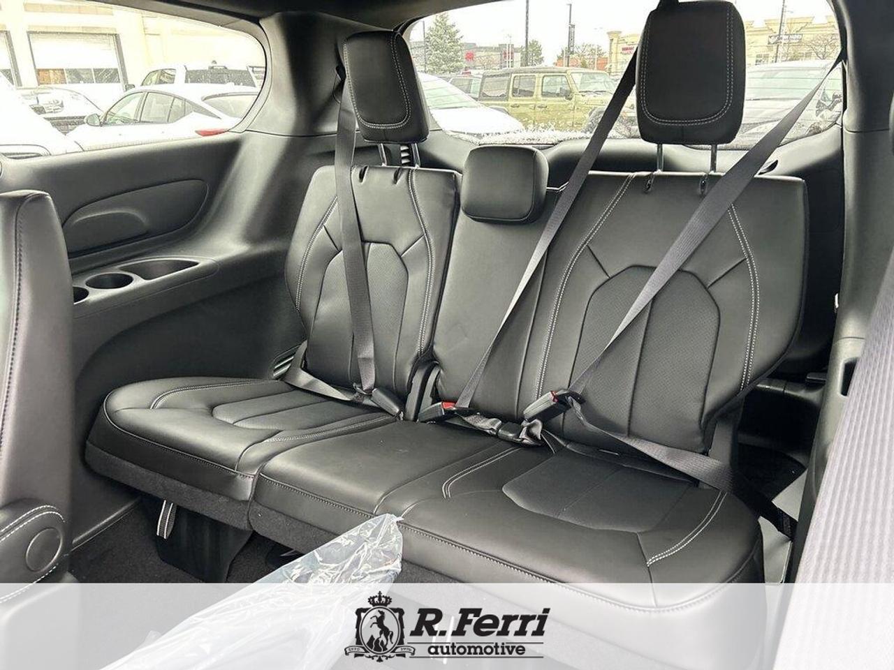 2026 Chrysler Pacifica Select Front-Wheel Drive Passenger Van Photo