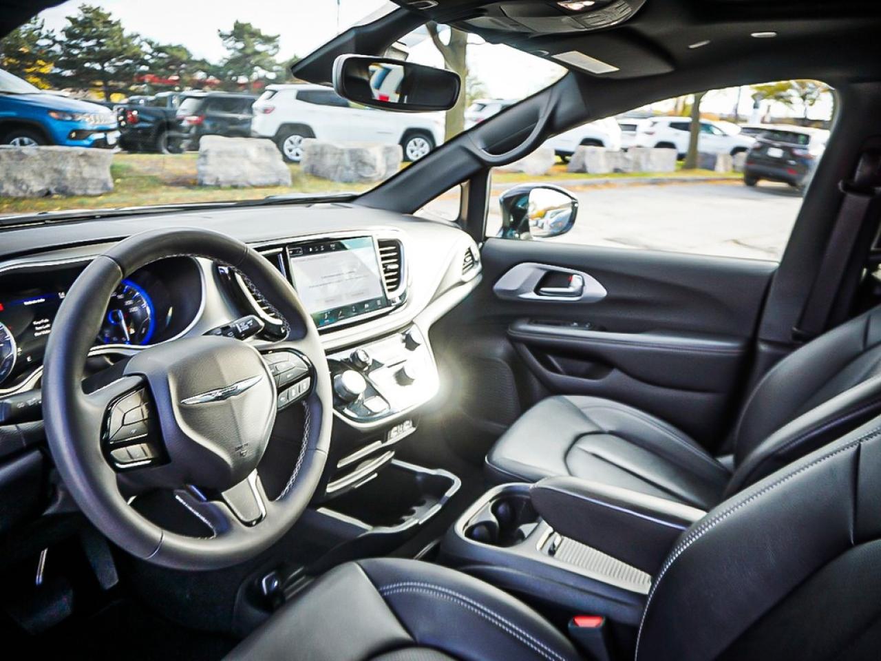 2024 Chrysler Pacifica  Photo