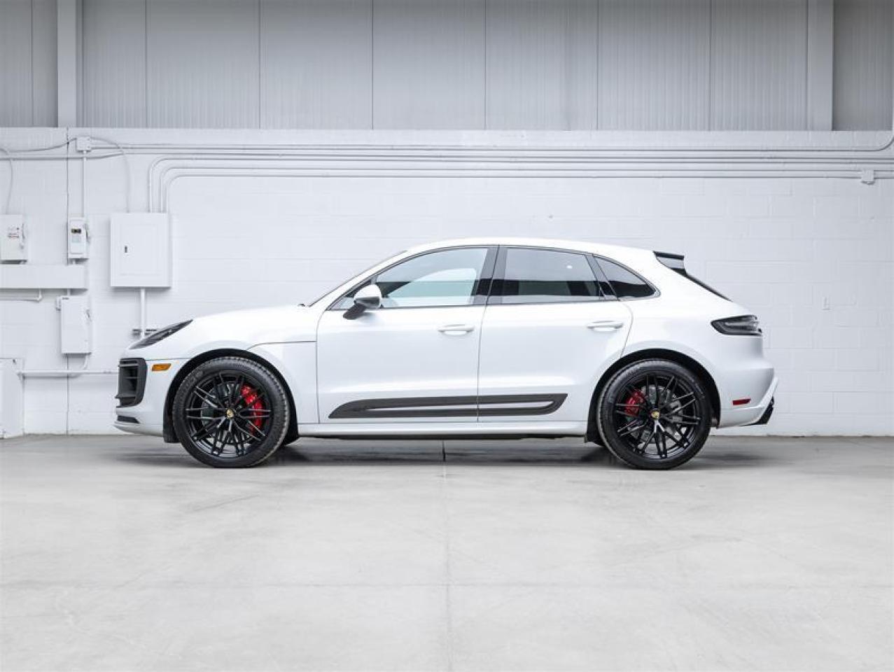 2024 Porsche Macan  Photo4