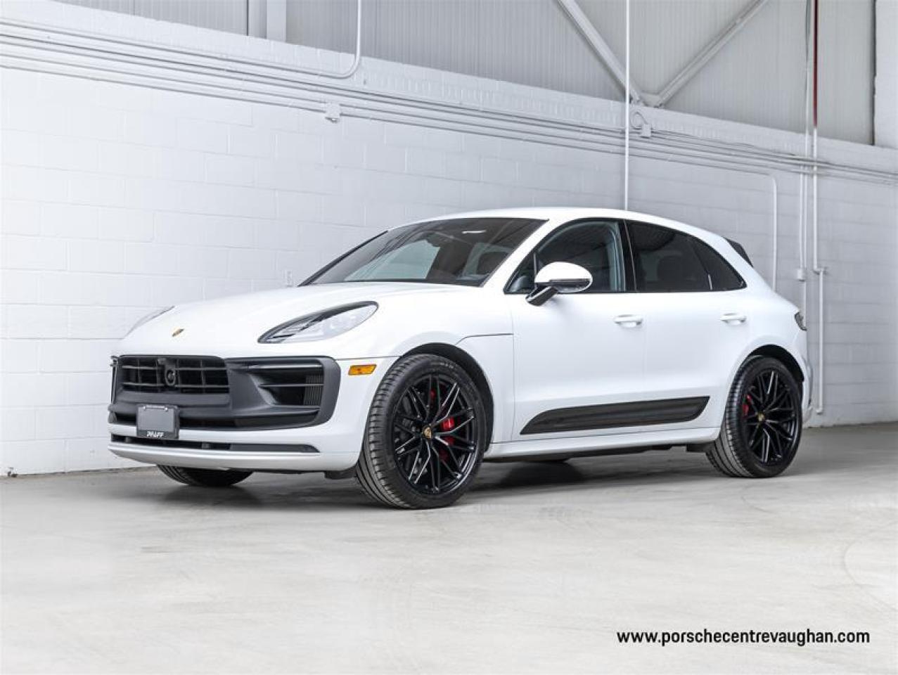 2024 Porsche Macan  Photo0