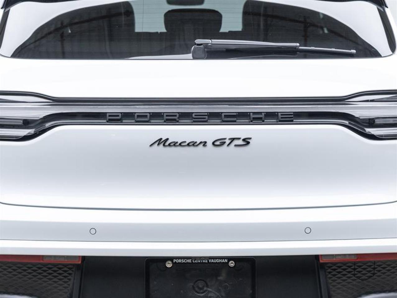 2024 Porsche Macan  Photo