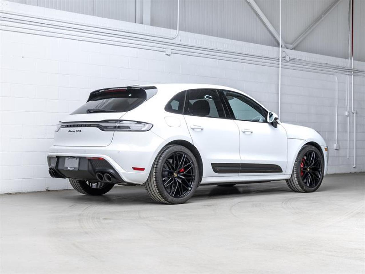 2024 Porsche Macan  Photo