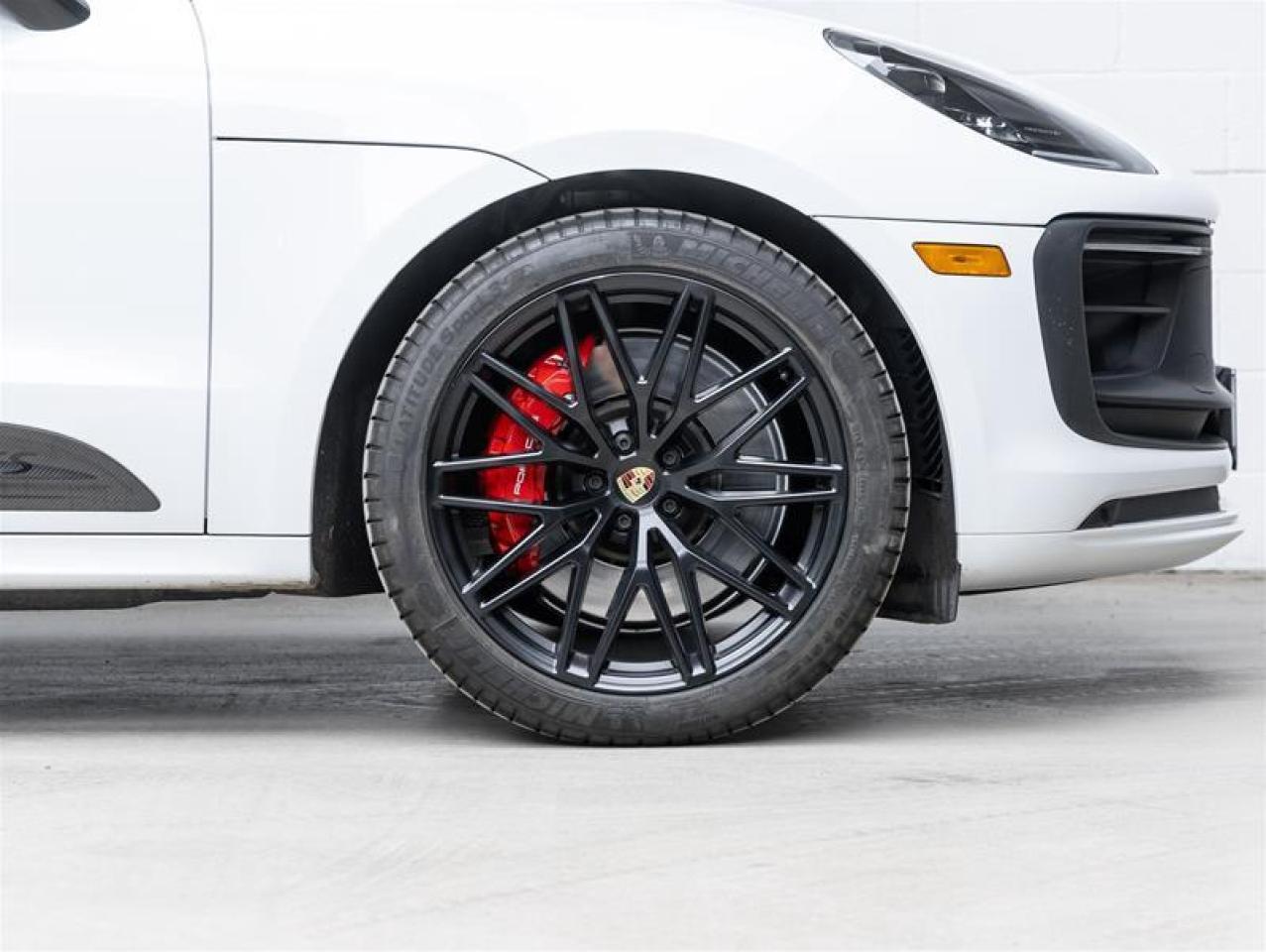 2024 Porsche Macan  Photo