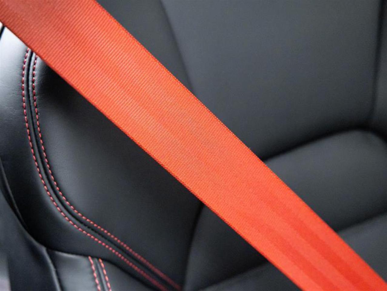 2024 Porsche Macan  Photo