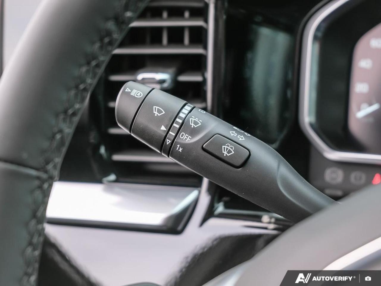 2026 GMC Sierra 1500 Crew Cab Short Box 4-Wheel Drive SLT Photo