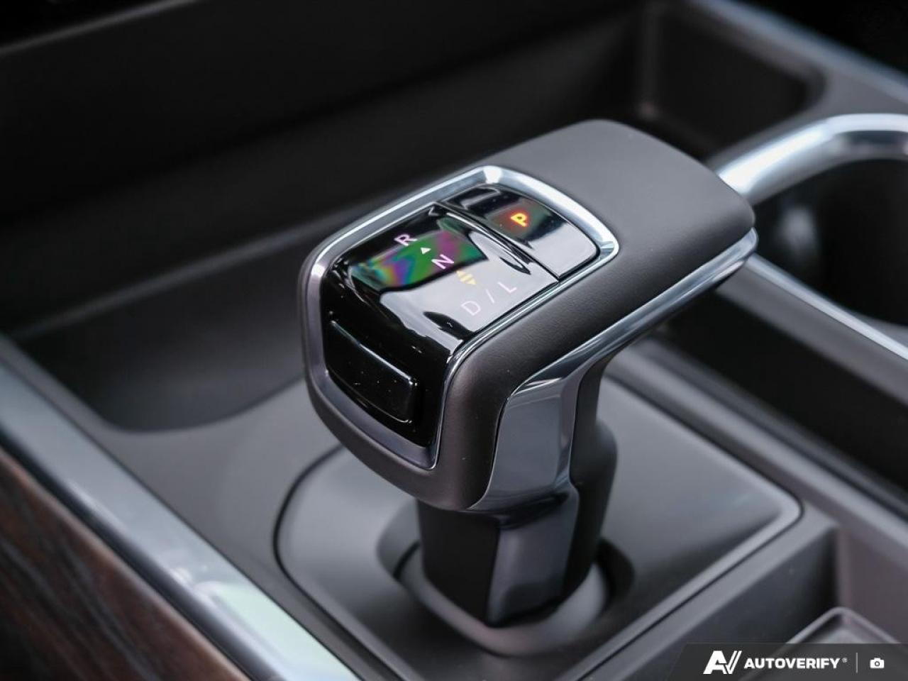 2026 GMC Sierra 1500 Crew Cab Short Box 4-Wheel Drive SLT Photo